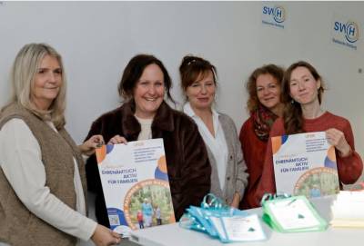 Stadtwerke Homburg unterstützen UFER mit einem Kinderwunschbaum